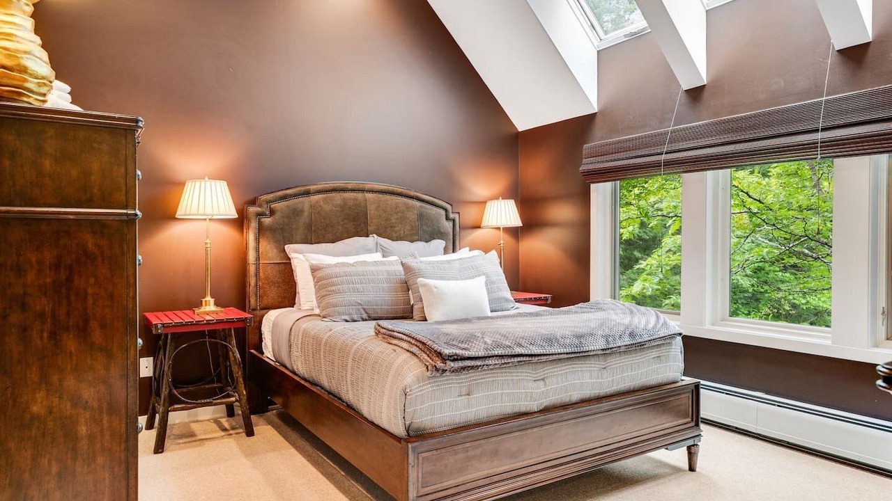 Photo of Bedroom in Warren