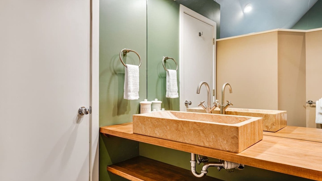 Photo of Bathroom in Warren
