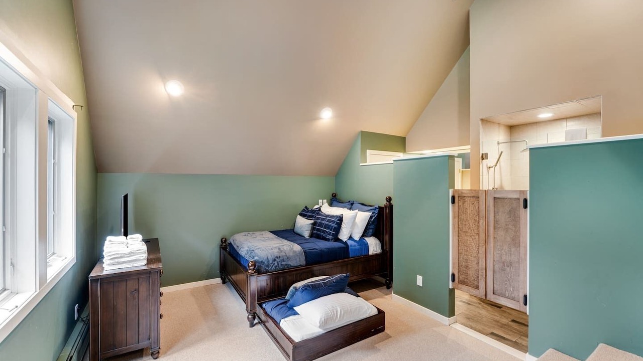 Photo of Bedroom in Warren