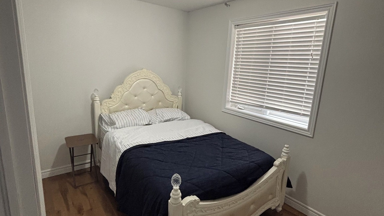 Photo of Bedroom in Grand River South