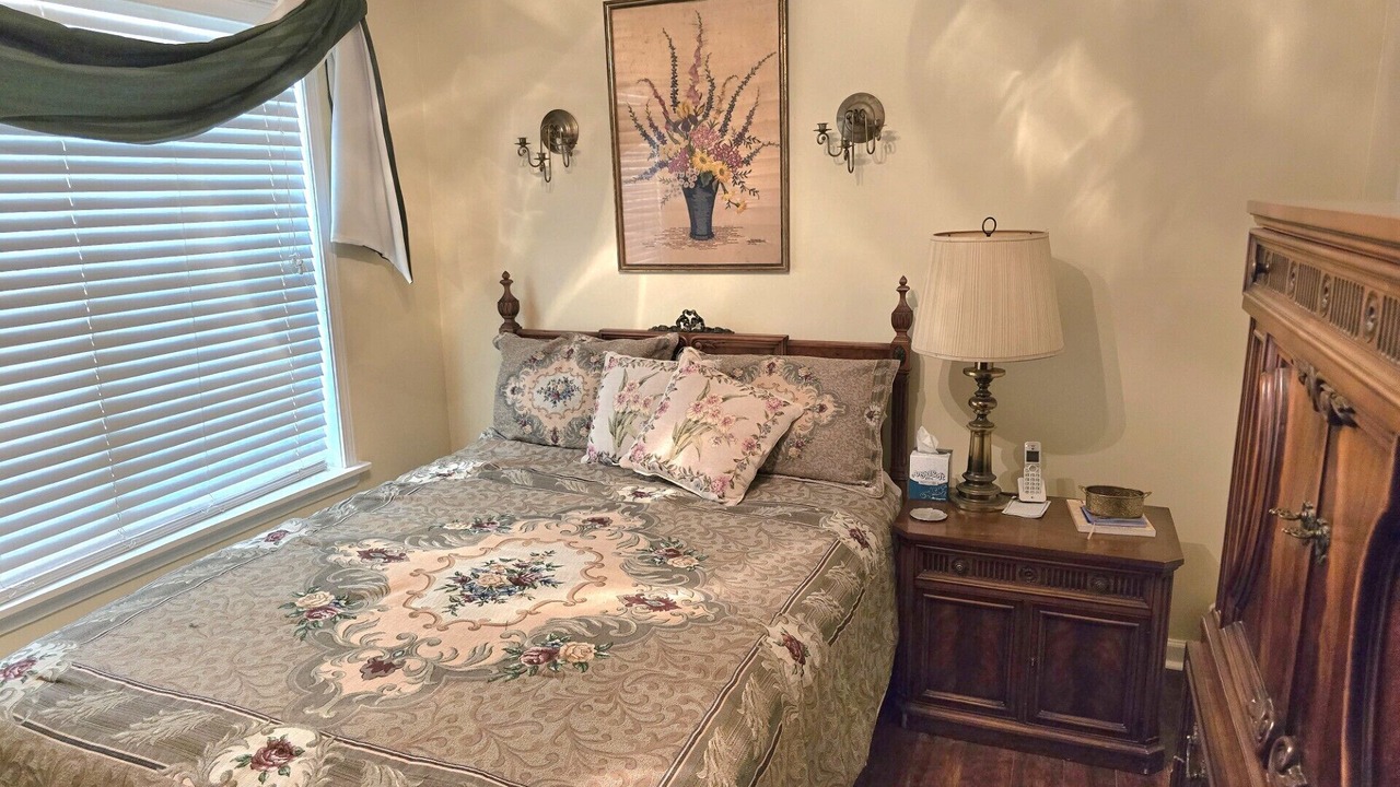 Photo of Bedroom in Independence