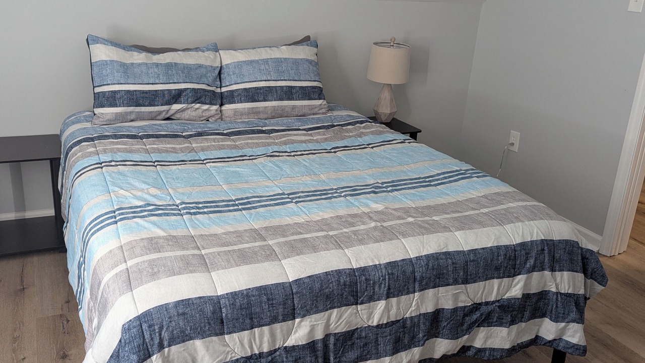 Photo of Bedroom in Oak Ridge