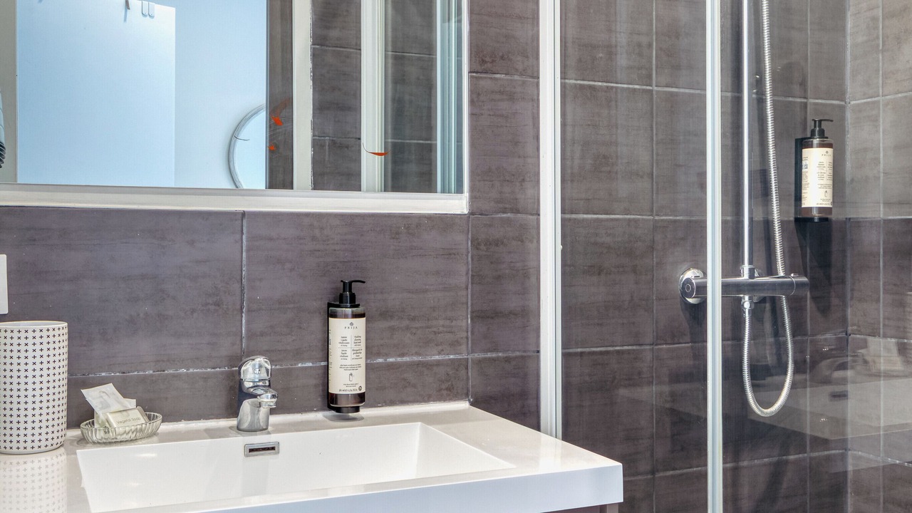 Photo of Bathroom in Quartier Vieux Marche-Cathedrale