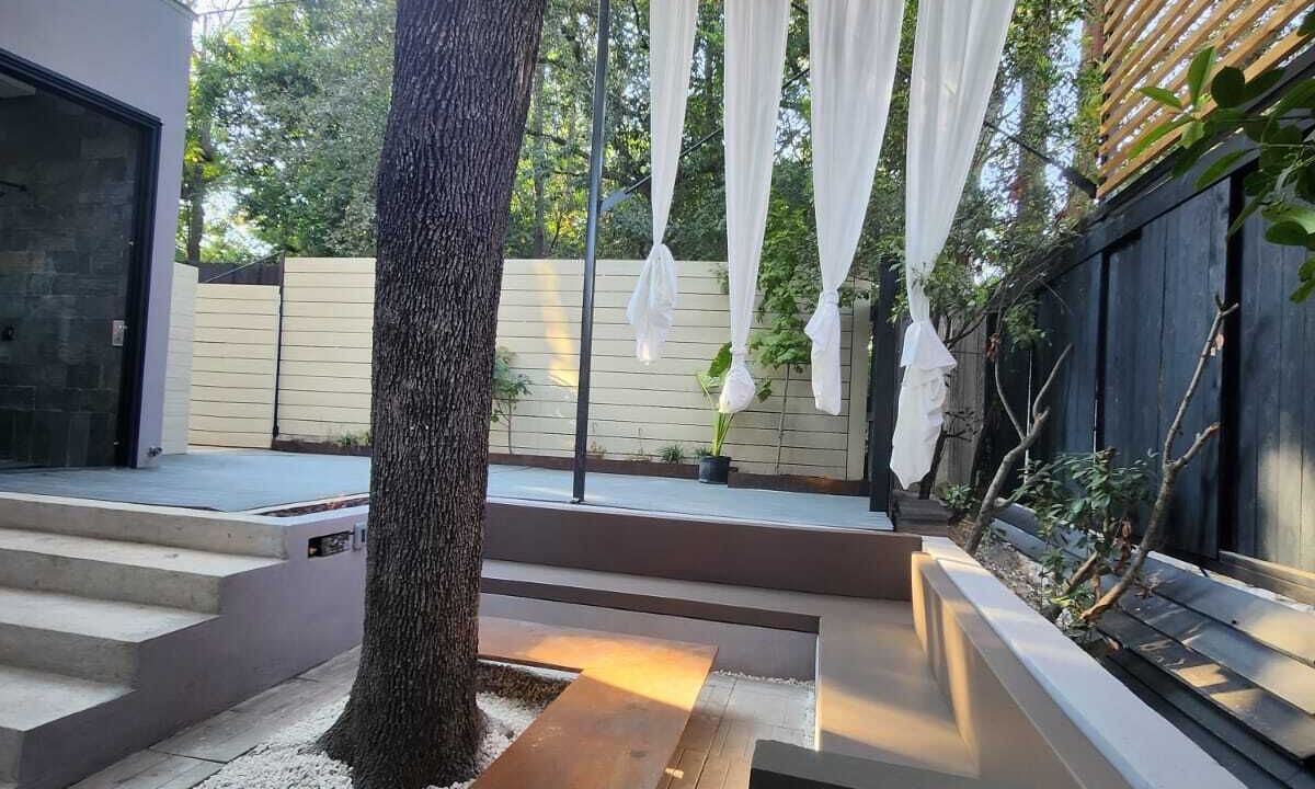 Photo of Patio Balcony in Medical Center District