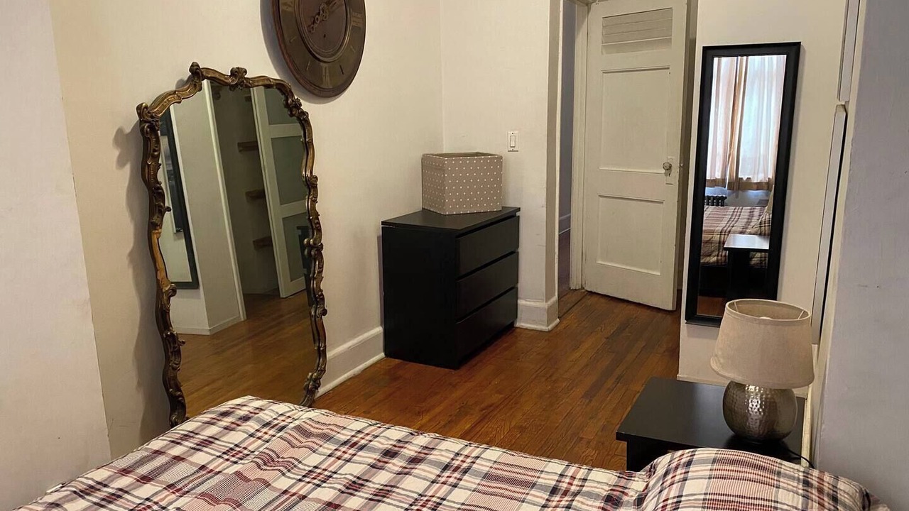 Photo of Bedroom in Tudor City