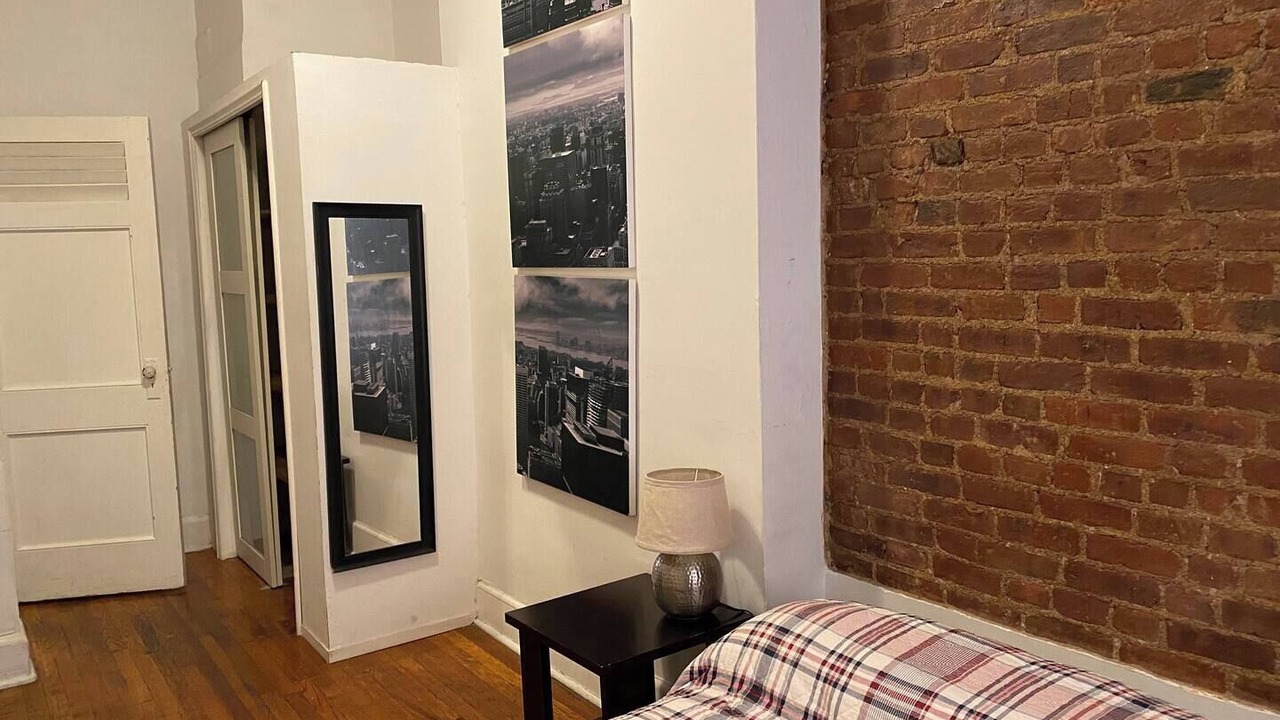 Photo of Bedroom in Tudor City