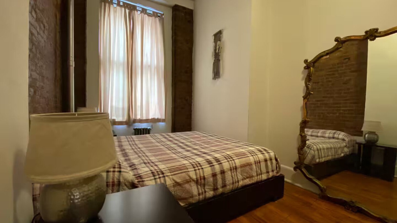 Photo of Bedroom in Tudor City