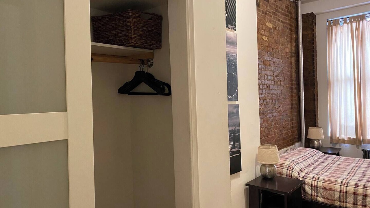 Photo of Bedroom in Tudor City