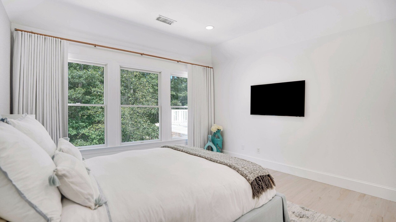 Photo of Bedroom in Amagansett North