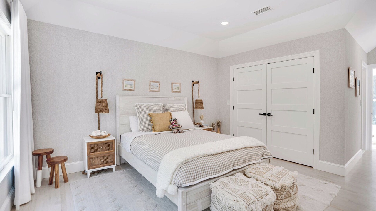 Photo of Bedroom in Amagansett North