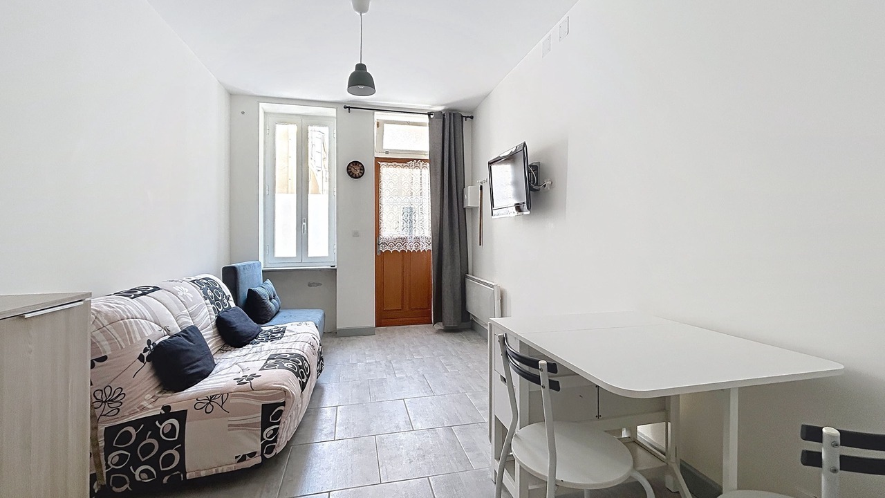 Photo of Livingroom in Coursan