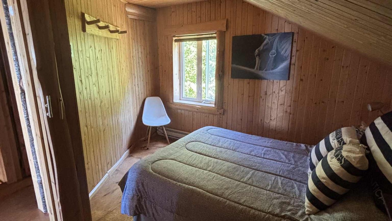Photo of Bedroom in Notre-Dame-des-Neiges