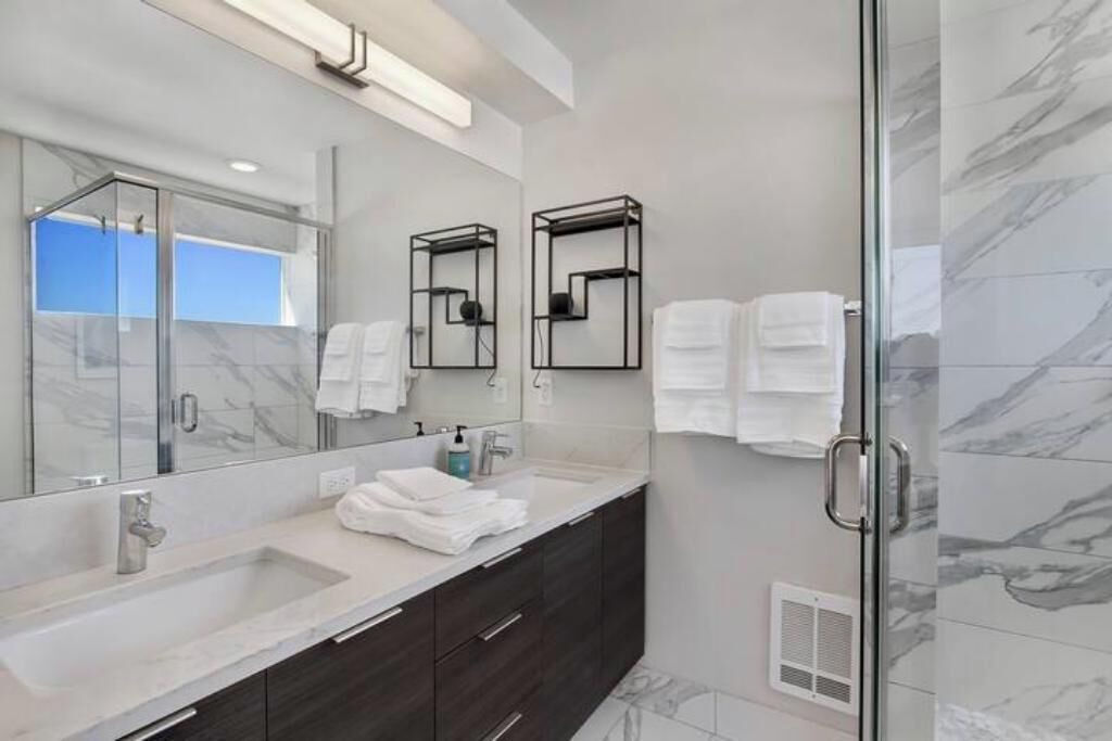 Photo of Bathroom in East Queen Anne