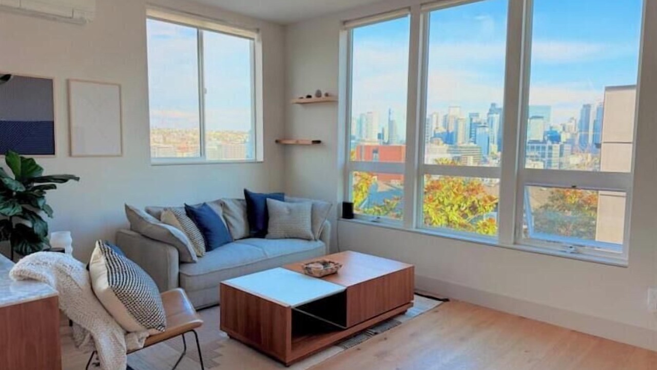 Photo of Livingroom in East Queen Anne