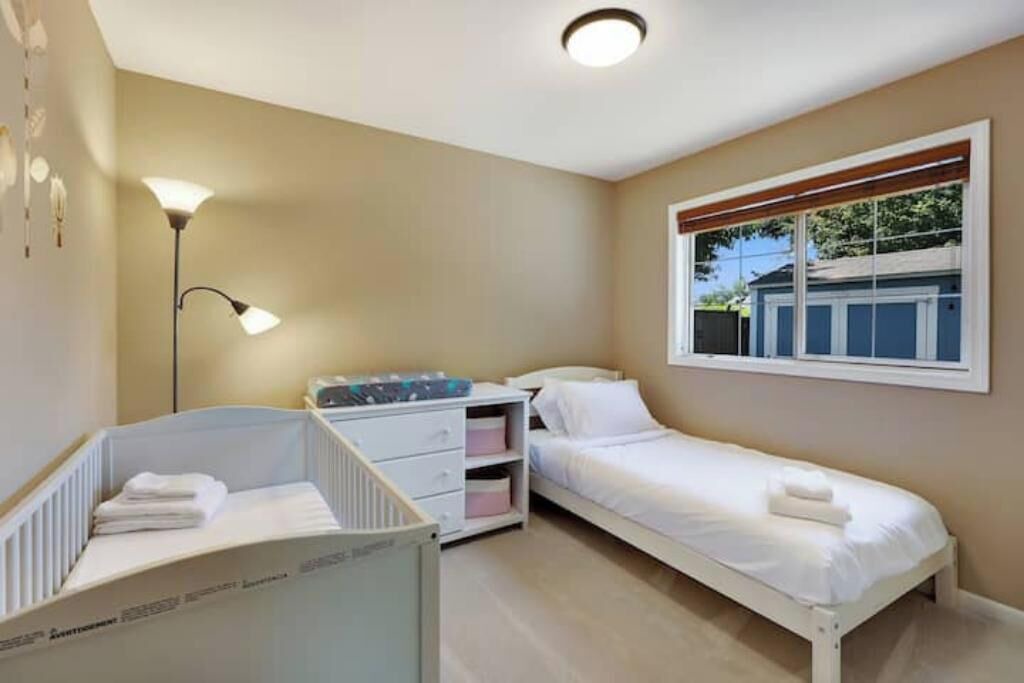 Photo of Bedroom in Maple Leaf