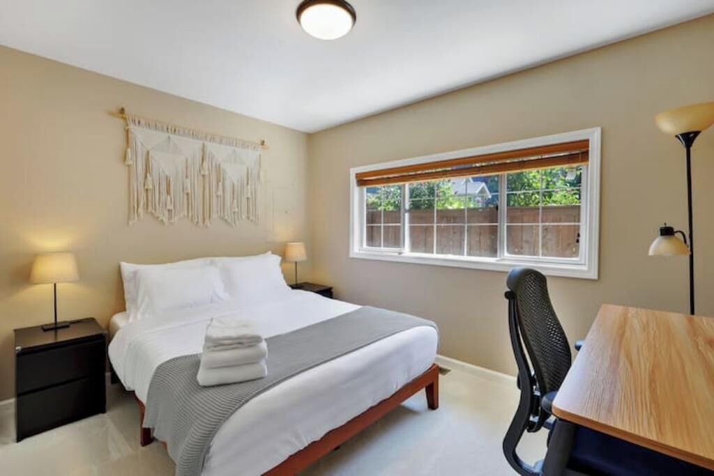 Photo of Bedroom in Maple Leaf
