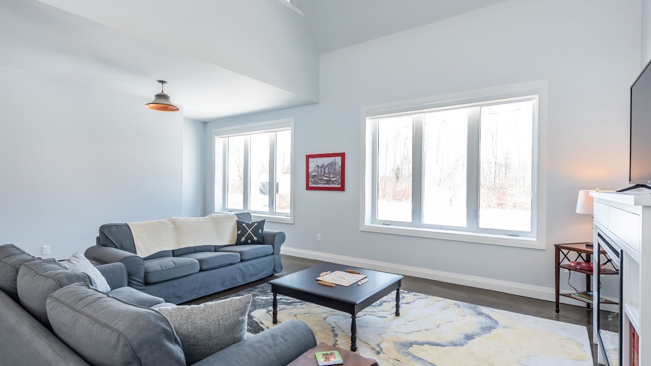 Photo of Livingroom in Dunnville