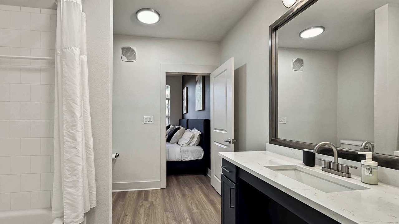 Photo of Bathroom in Deep Ellum