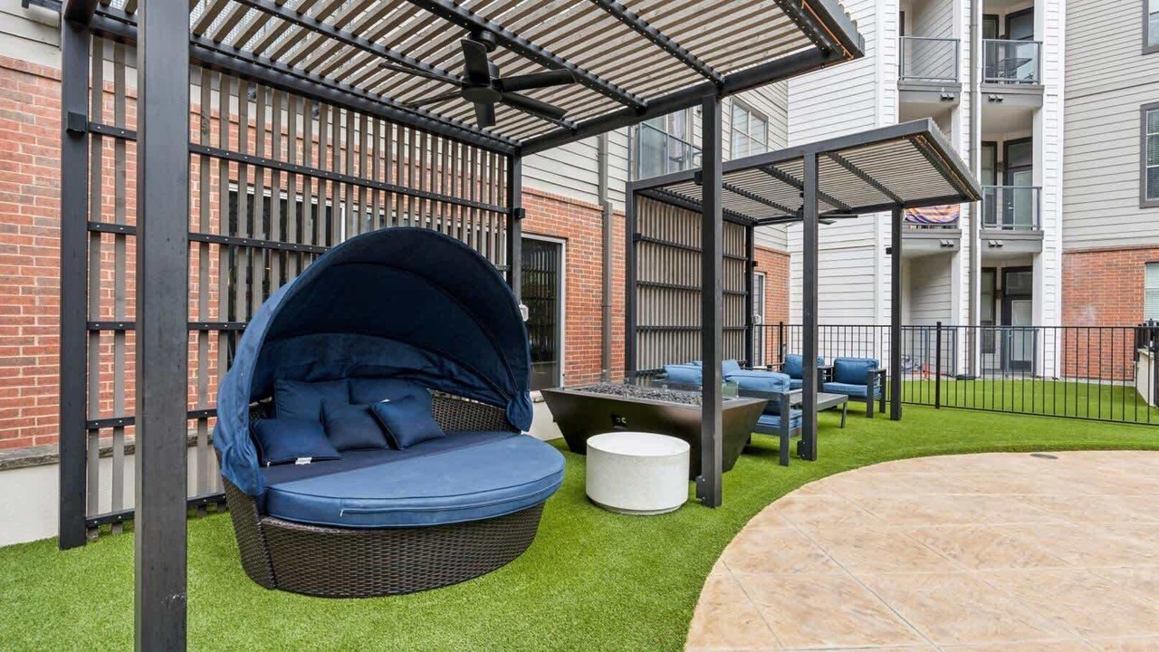 Photo of Patio Balcony in Deep Ellum