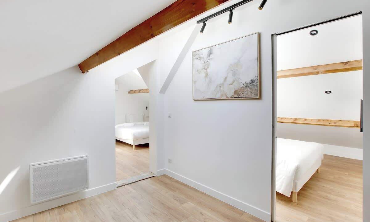 Photo of Bedroom in Saint-Ouen