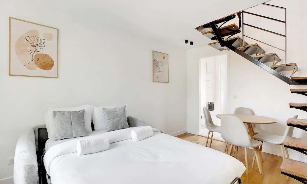 Photo of Bedroom in Saint-Ouen