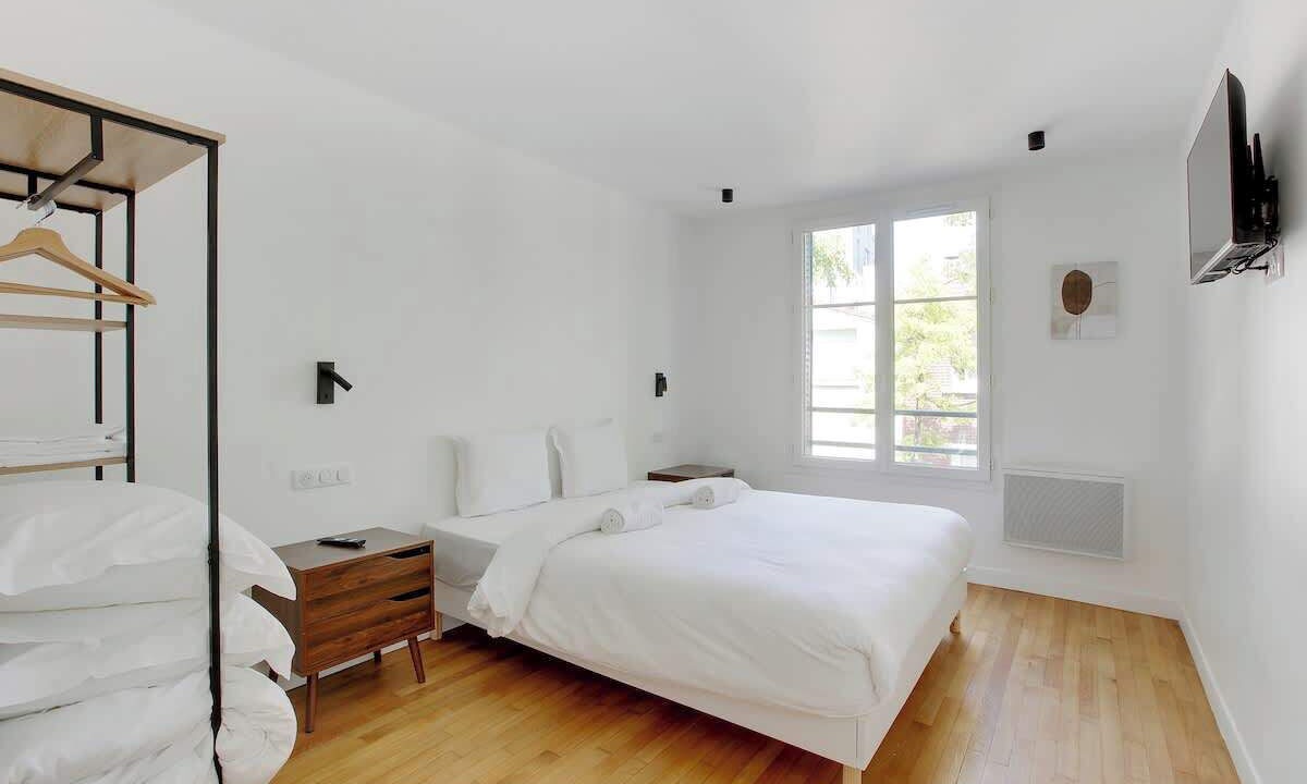 Photo of Bedroom in Saint-Ouen