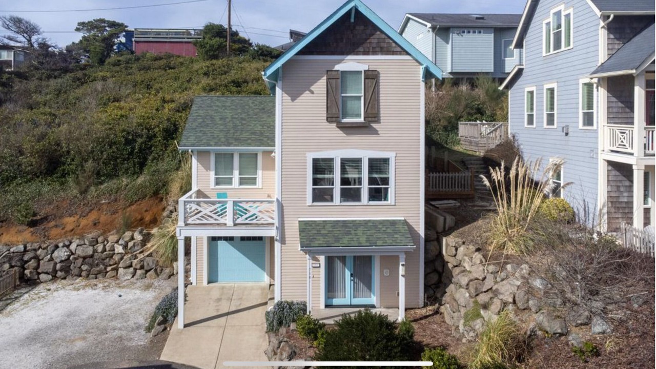 Photo of Outdoor in Olivia Beach