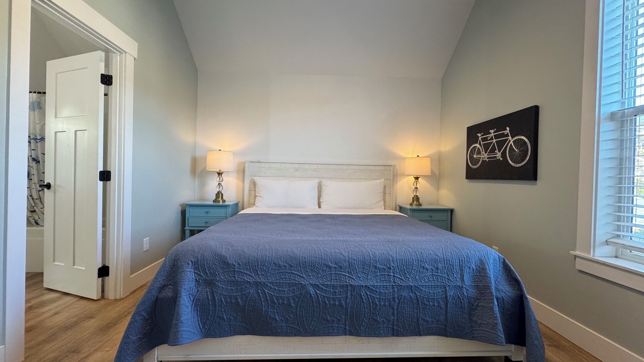 Photo of Bedroom in Olivia Beach