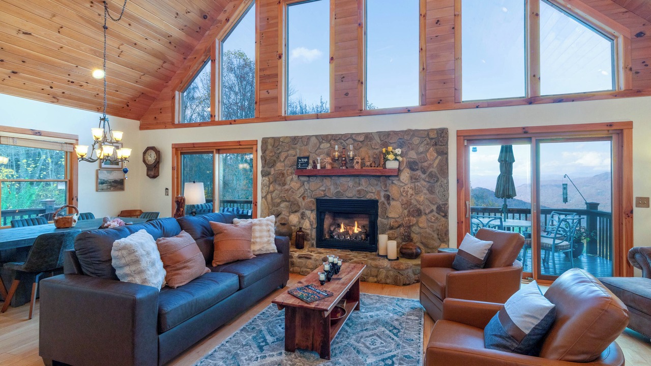 Photo of Livingroom in Whittier
