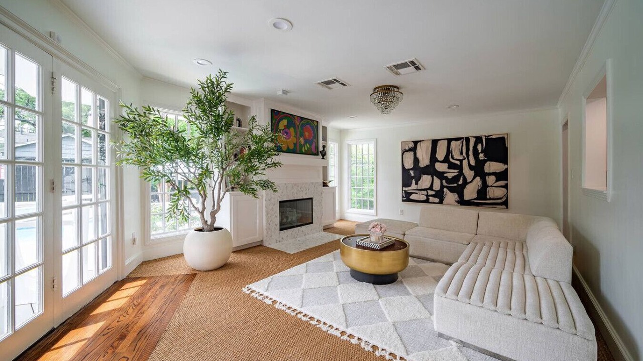 Photo of Livingroom in Houston