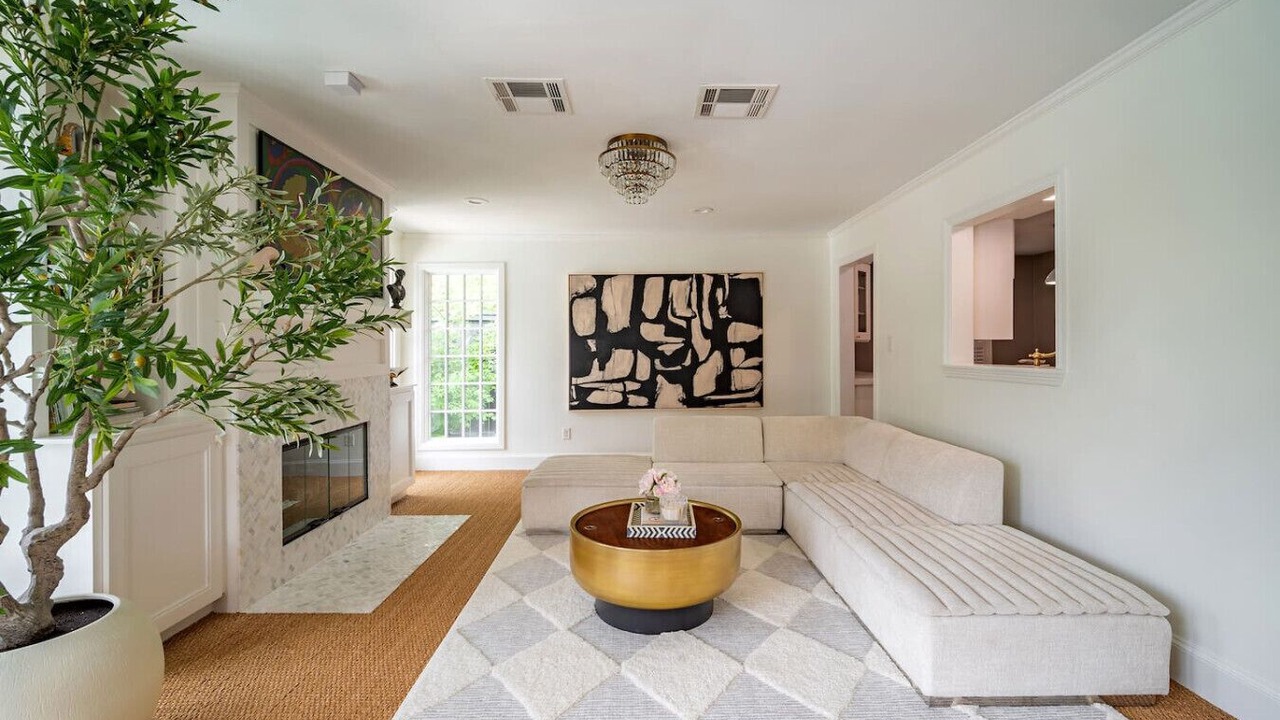 Photo of Livingroom in Houston