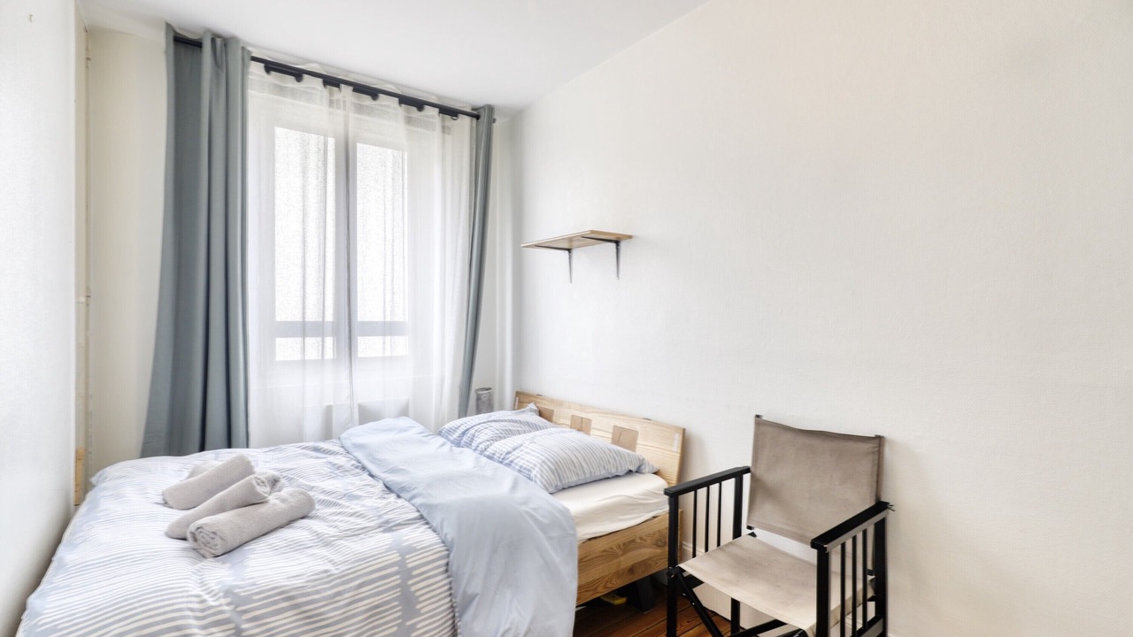 Photo of Bedroom in Anatole France Danton
