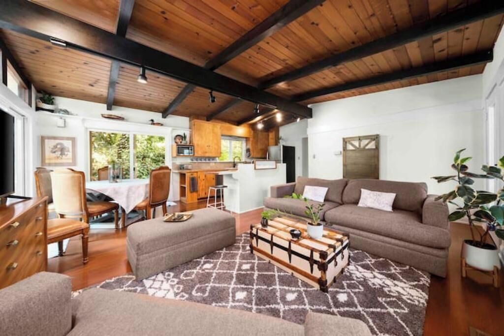 Photo of Livingroom in Auburn