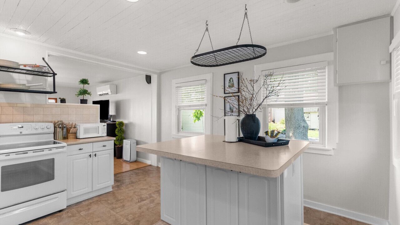 Photo of Kitchen in Leamington