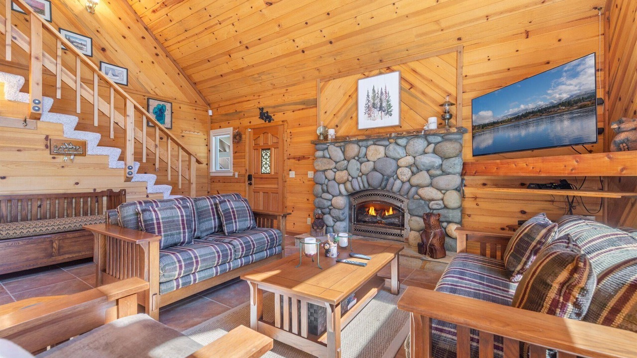 Photo of Livingroom in Kingswood Estates