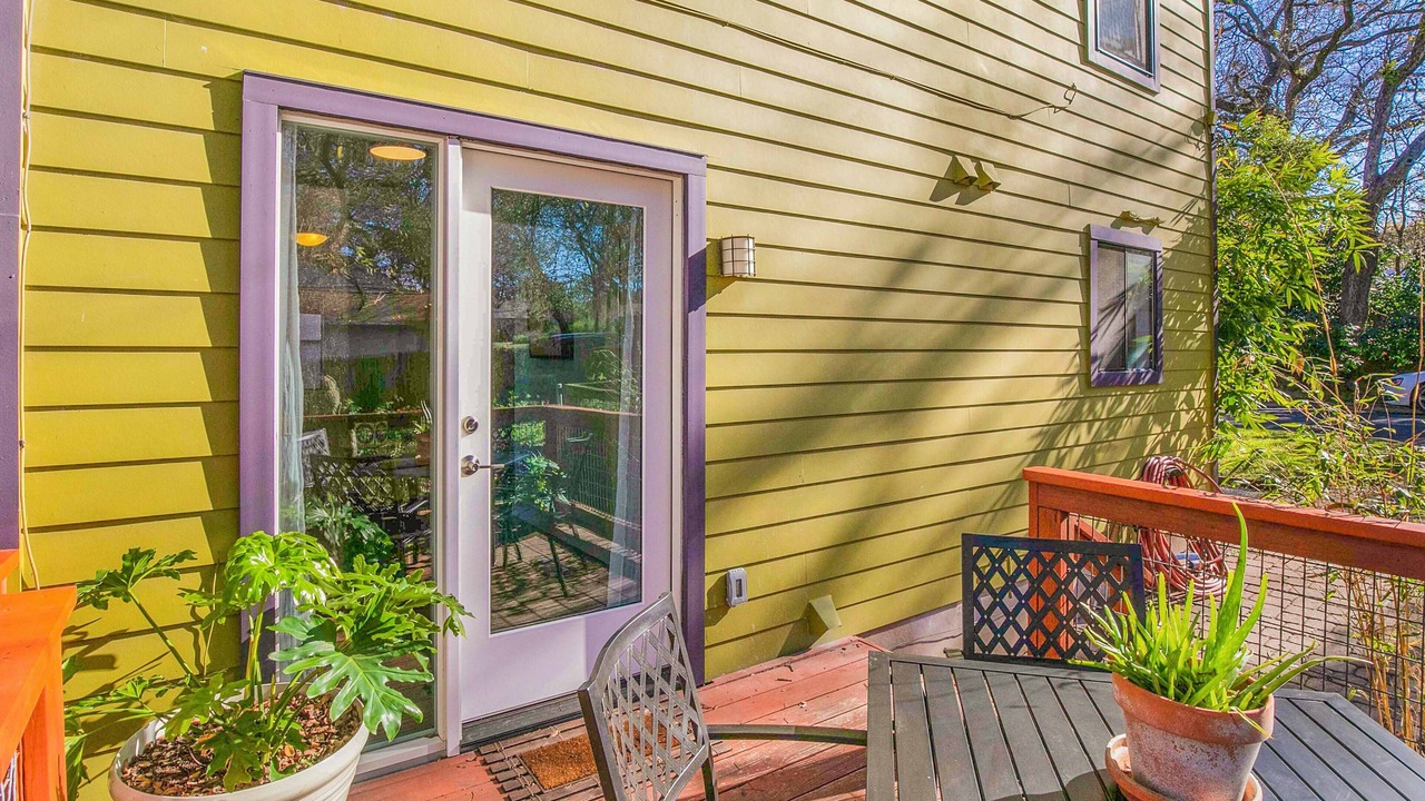 Photo of Outdoor in Cherrywood