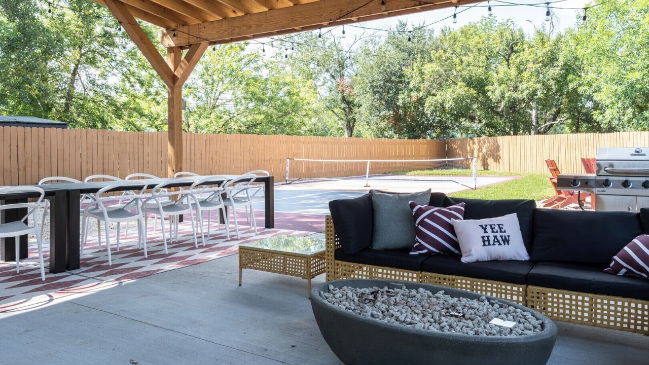 Photo of Outdoor in Briarcrest Estates