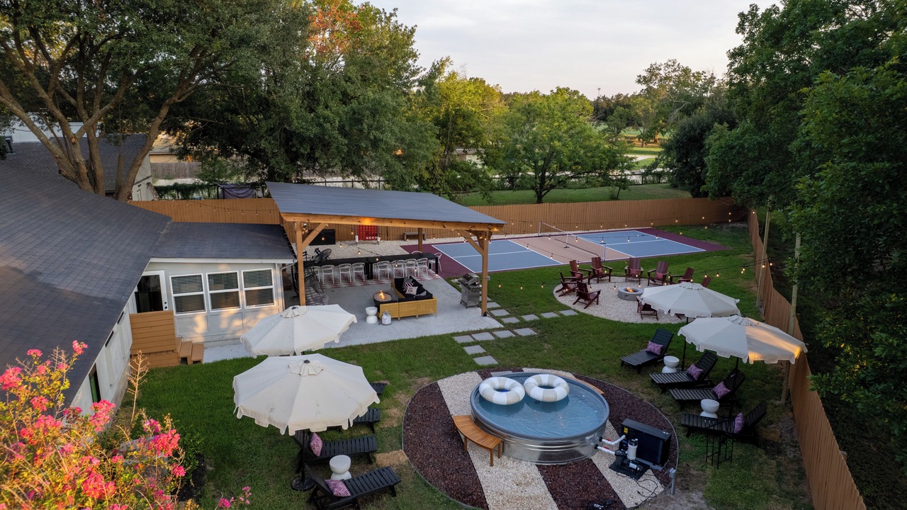 Photo of Outdoor in Briarcrest Estates