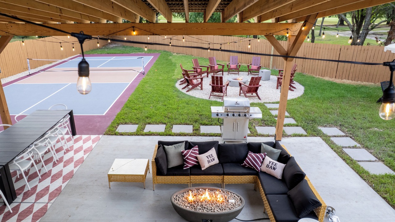 Photo of Outdoor in Briarcrest Estates