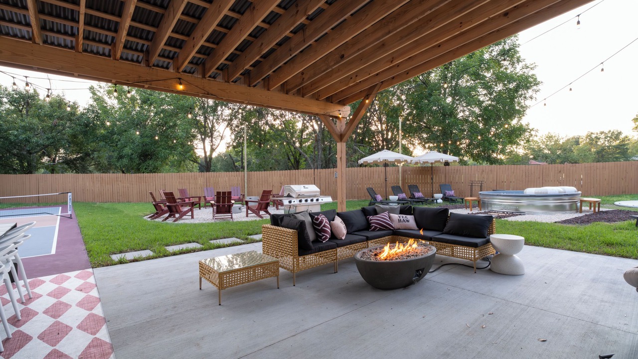Photo of Outdoor in Briarcrest Estates