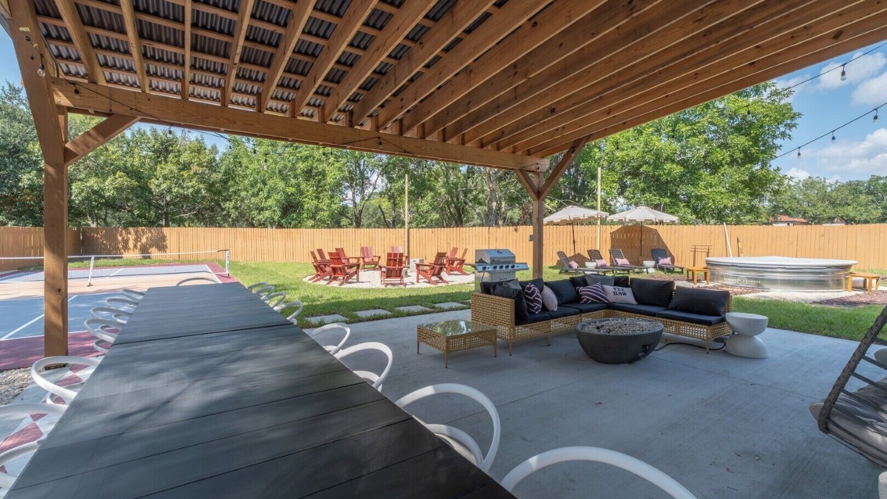 Photo of Outdoor in Briarcrest Estates