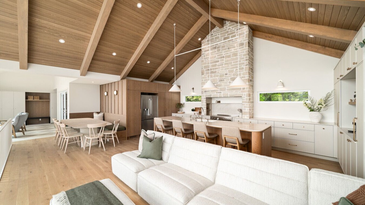 Photo of Livingroom in Petite-Riviere-Saint-Francois