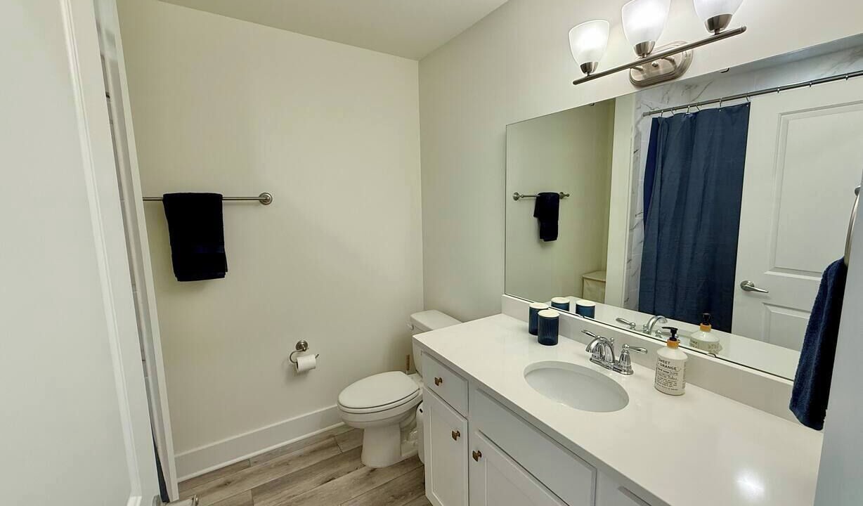 Photo of Bathroom in Innerarity Townhomes