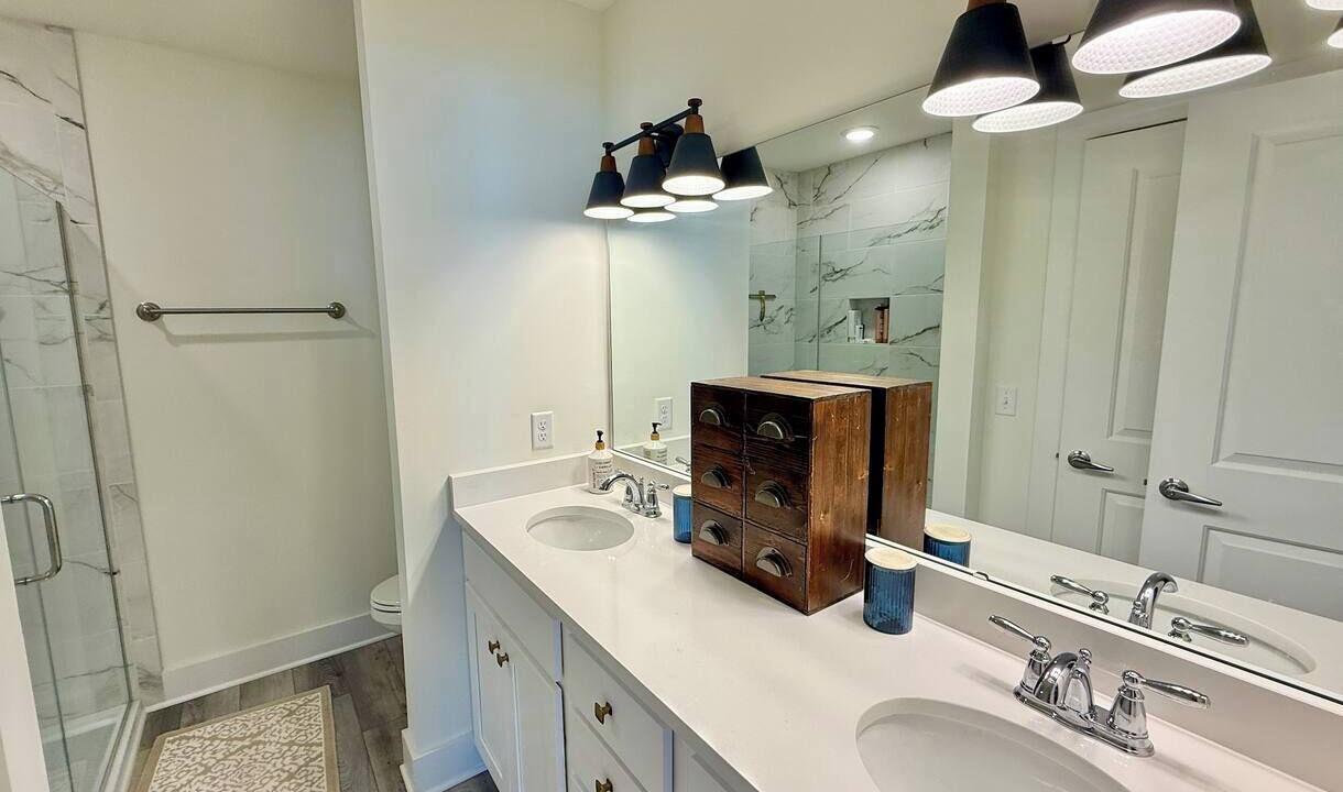 Photo of Bathroom in Innerarity Townhomes