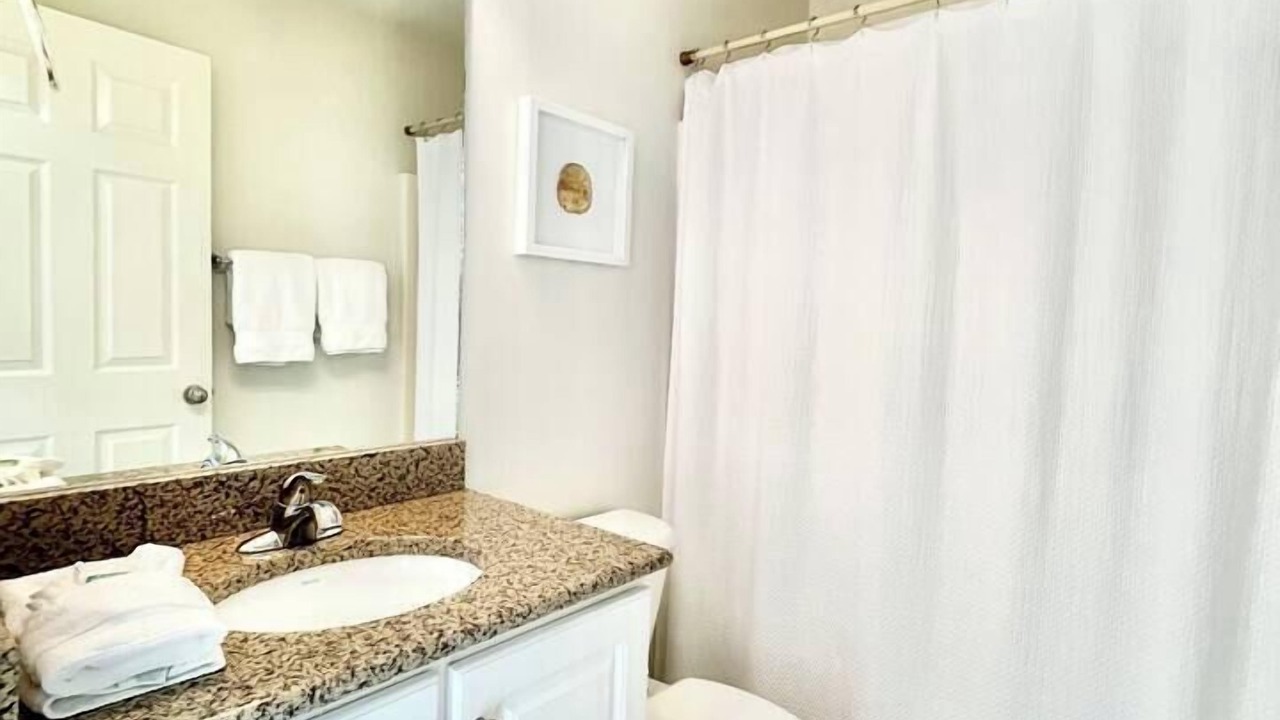 Photo of Bathroom in Innerarity Townhomes
