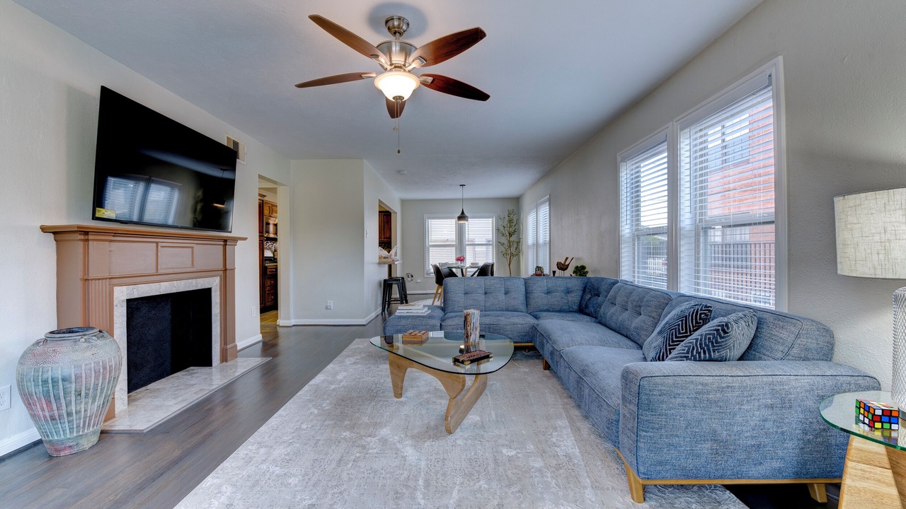 Photo of Livingroom in MacGregor