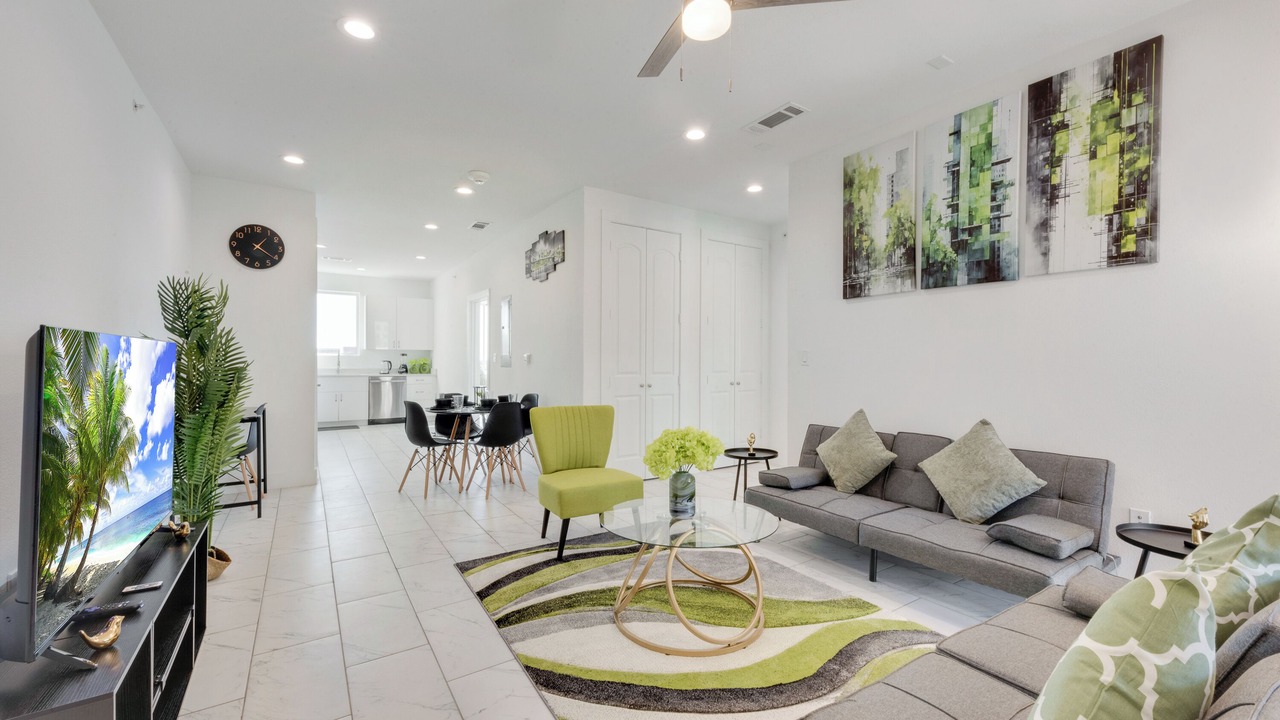 Photo of Livingroom in Downtown Dallas