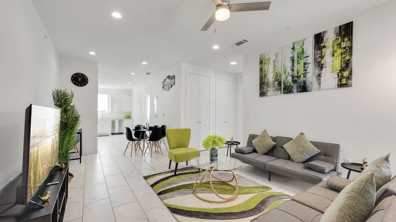 Photo of Livingroom in Downtown Dallas