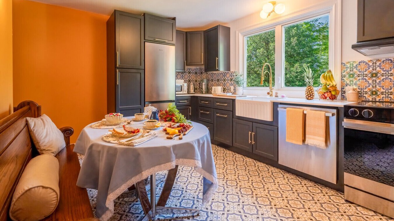 Photo of Kitchen in Grenville-sur-la-Rouge