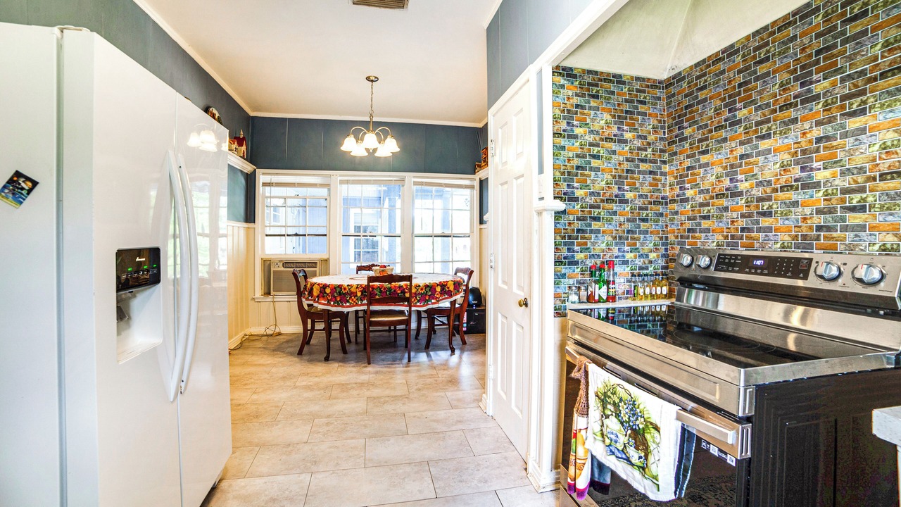 Photo of Kitchen in Flint